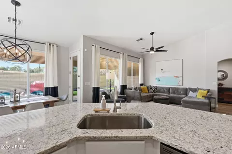 Kitchen - 3271 E Santa Fe Ln, Gilbert, AZ 85297 photo 5 of 7