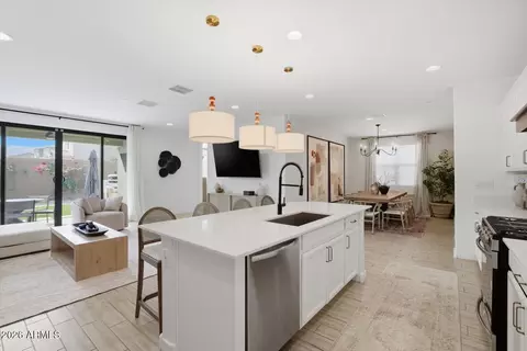 Kitchen - 1329 E Irwin Ave, Phoenix, AZ 85042 photo 4 of 4