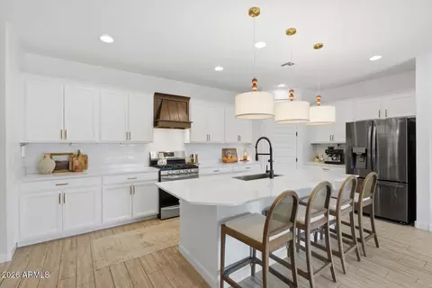 Kitchen - 1329 E Irwin Ave, Phoenix, AZ 85042 photo 2 of 4