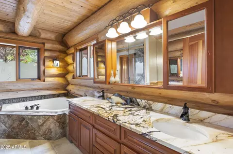 Bath - 2706 E Wild Rose Cir, Payson, AZ 85541 photo 1 of 7