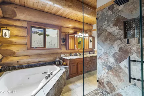 Bath - 2706 E Wild Rose Cir, Payson, AZ 85541 photo 2 of 7