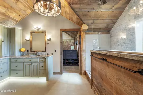 Bath - 2706 E Wild Rose Cir, Payson, AZ 85541 photo 4 of 7