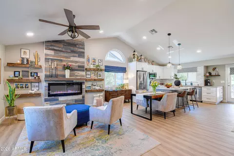 3637 W Kesler Ln, Chandler, AZ 85226