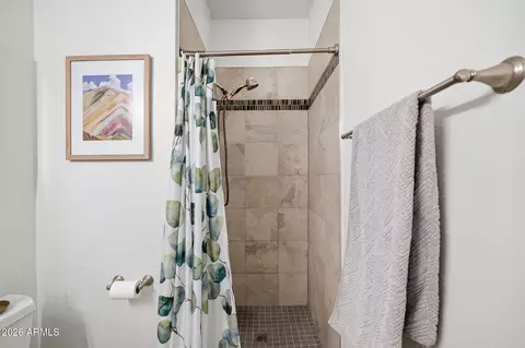 Bath - 4302 E Acoma Dr, Phoenix, AZ 85032 photo 4 of 4