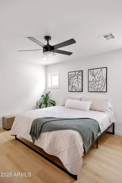 Bedroom - 9829 N 4th Ave, Phoenix, AZ 85021 photo 2 of 6