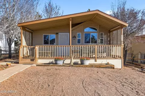 2218 Rodeo Rd, Overgaard, AZ 85933 photo 3