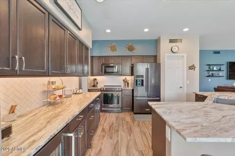 Kitchen - 3141 E Desert Flower Ln, Phoenix, AZ 85048 photo 5 of 5