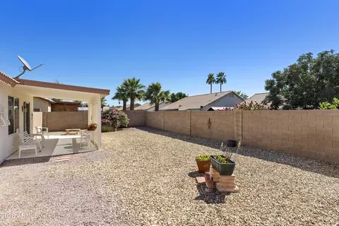 Exterior - 955 W 12th Ave, Apache Junction, AZ 85120 photo 7 of 8