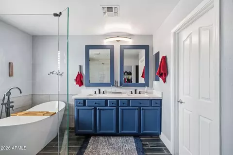 Bath - 3412 E Ravenswood Dr, Gilbert, AZ 85298 photo 2 of 4