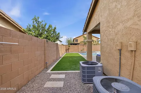 Exterior - 3412 E Ravenswood Dr, Gilbert, AZ 85298 photo 3 of 6