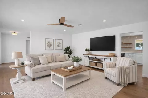 Living - 501 W Seldon Ln, Phoenix, AZ 85021 photo 8 of 8