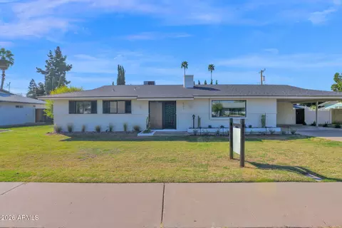 Exterior - 501 W Seldon Ln, Phoenix, AZ 85021 photo 3 of 9