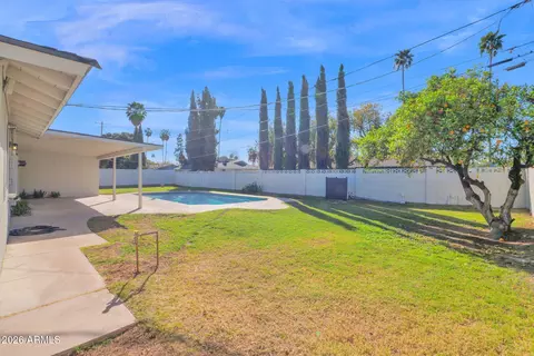 Exterior - 501 W Seldon Ln, Phoenix, AZ 85021 photo 9 of 9
