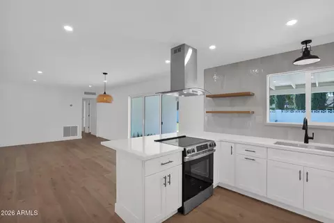 Kitchen - 501 W Seldon Ln, Phoenix, AZ 85021 photo 1 of 3