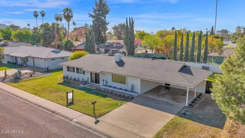 View/Area - 501 W Seldon Ln, Phoenix, AZ 85021 photo 1 of 5