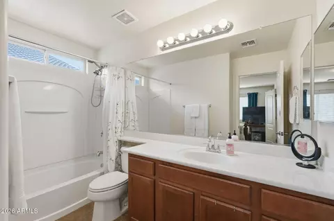 Bath - 10222 E Isleta Ave, Mesa, AZ 85209 photo 3 of 3