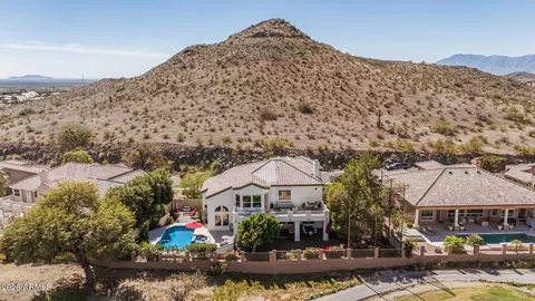 View/Area - 1736 E Silverwood Dr, Phoenix, AZ 85048 photo 2 of 6