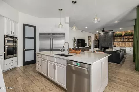 Kitchen - 1736 E Silverwood Dr, Phoenix, AZ 85048 photo 2 of 3