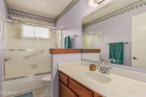 Bath - 9426 S 43rd Pl, Phoenix, AZ 85044 photo 3 of 3