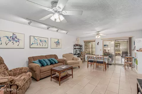 Living - 9426 S 43rd Pl, Phoenix, AZ 85044 photo 1 of 2