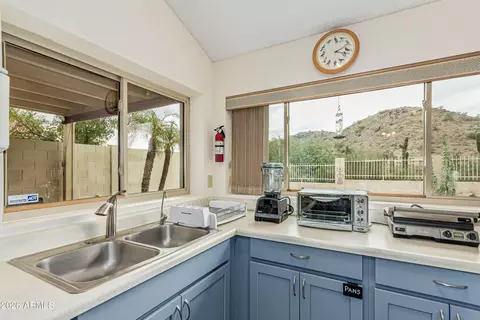 Kitchen - 9426 S 43rd Pl, Phoenix, AZ 85044 photo 2 of 3