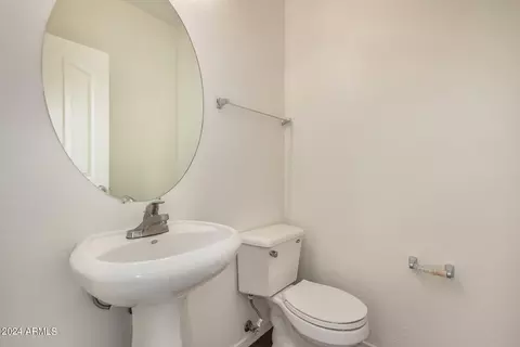 Bath - 4449 E Dublin St, Gilbert, AZ 85295 photo 1 of 3