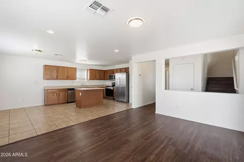 7221 S 37th Dr, Phoenix, AZ 85041 photo 13