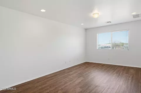 7221 S 37th Dr, Phoenix, AZ 85041 photo 10
