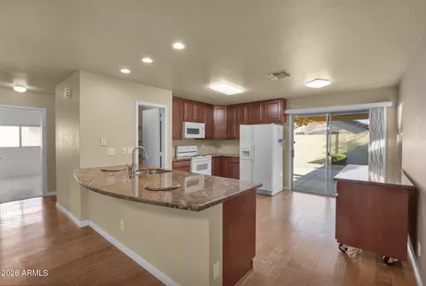 Kitchen - 1074 E Arabian Dr, Gilbert, AZ 85296 photo 2 of 6