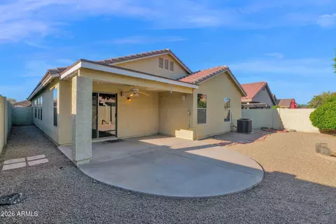 Exterior - 1074 E Arabian Dr, Gilbert, AZ 85296 photo 3 of 7