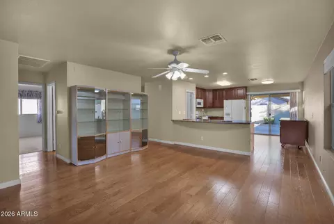 Living - 1074 E Arabian Dr, Gilbert, AZ 85296 photo 3 of 5
