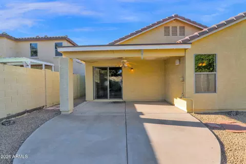 Exterior - 1074 E Arabian Dr, Gilbert, AZ 85296 photo 4 of 7