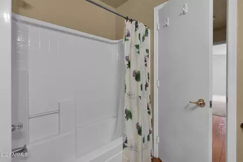 Bath - 1074 E Arabian Dr, Gilbert, AZ 85296 photo 4 of 4