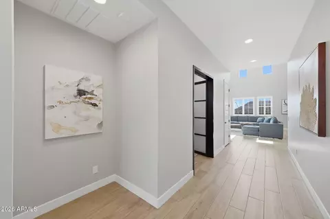 Entry Way - 2209 E Fallen Leaf Ln, Phoenix, AZ 85024 photo 1 of 5