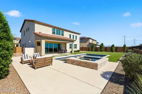 Exterior - 2209 E Fallen Leaf Ln, Phoenix, AZ 85024 photo 3 of 5