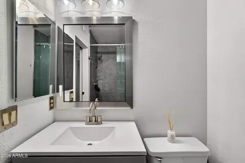 Bath - 4844 E Mcneil St #5, Phoenix, AZ 85044 photo 5 of 7