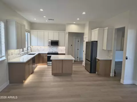 Kitchen - 928 W Juniper Ave, Gilbert, AZ 85233 photo 2 of 6