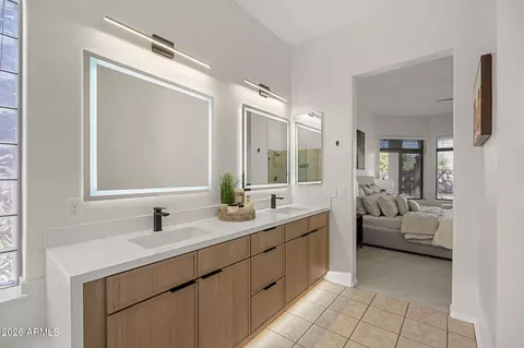 Bath - 928 W Juniper Ave, Gilbert, AZ 85233 photo 2 of 4