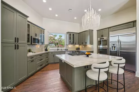 Kitchen - 3225 E Sells Dr, Phoenix, AZ 85018 photo 1 of 2