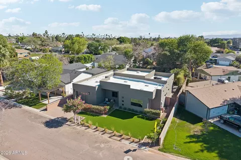View/Area - 3225 E Sells Dr, Phoenix, AZ 85018 photo 1 of 2