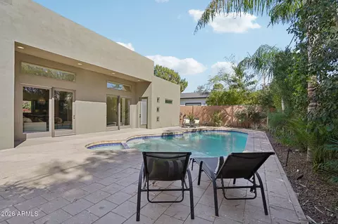 Exterior - 3225 E Sells Dr, Phoenix, AZ 85018 photo 4 of 5