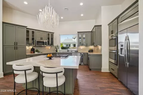 Kitchen - 3225 E Sells Dr, Phoenix, AZ 85018 photo 2 of 2