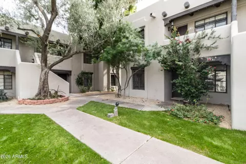 Exterior - 1449 E Highland Ave #25, Phoenix, AZ 85014 photo 2 of 3