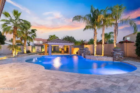 Exterior - 1179 E Regent Dr, Gilbert, AZ 85298 photo 2 of 18