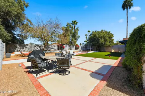 Exterior - 4350 E Winchcomb Dr, Phoenix, AZ 85032 photo 5 of 7