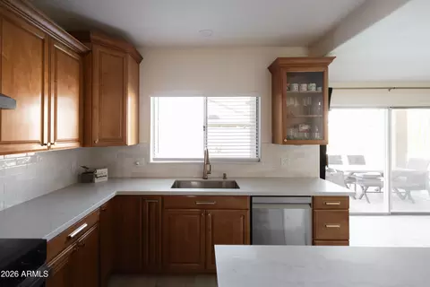 Kitchen - 4430 E Cathedral Rock Dr, Phoenix, AZ 85044 photo 5 of 5