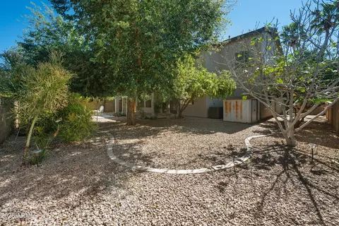 Exterior - 486 E Windsor Dr, Gilbert, AZ 85296 photo 7 of 8