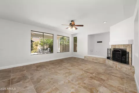 Living - 486 E Windsor Dr, Gilbert, AZ 85296 photo 4 of 6