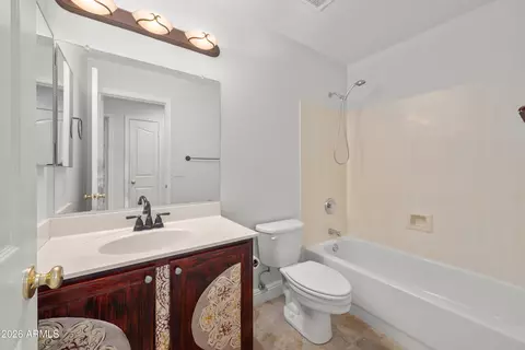 Bath - 486 E Windsor Dr, Gilbert, AZ 85296 photo 5 of 5