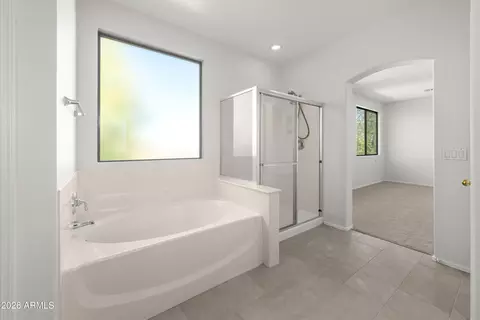 Bath - 486 E Windsor Dr, Gilbert, AZ 85296 photo 2 of 5